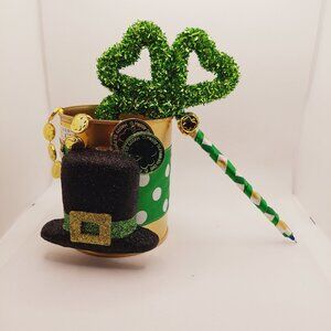 Green Shiny Shamrock Writing Pen Leprechaun Hat Holder (StPat5)